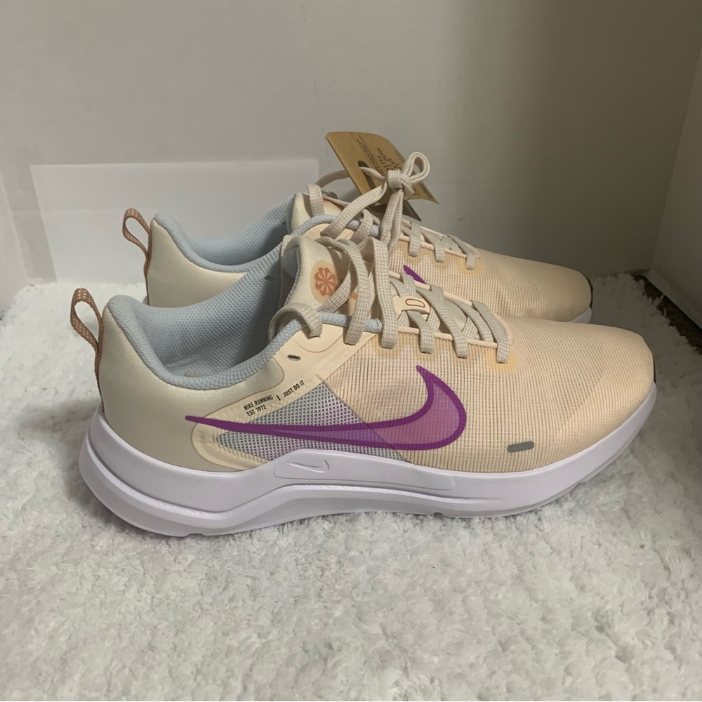 NIKE WOMENS DOWNSHIFTER 12 RUNNING‎ SHOES #DD9294 800 Size 11